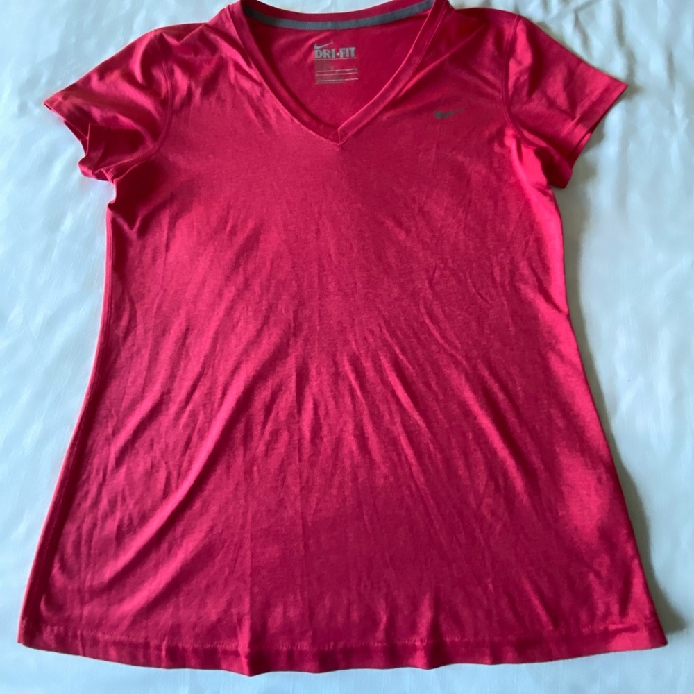 Nike DyFit Size Medium, v neck woman’s t-shirt, red